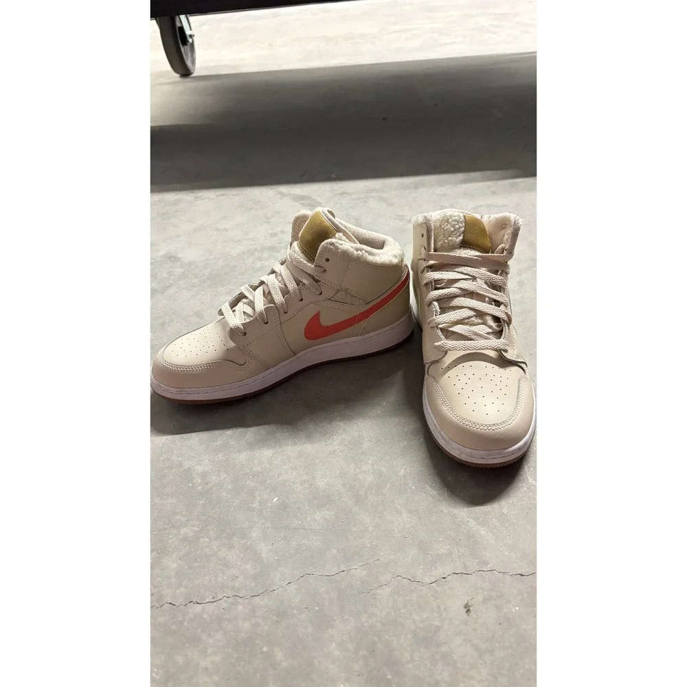 Jordan air mid